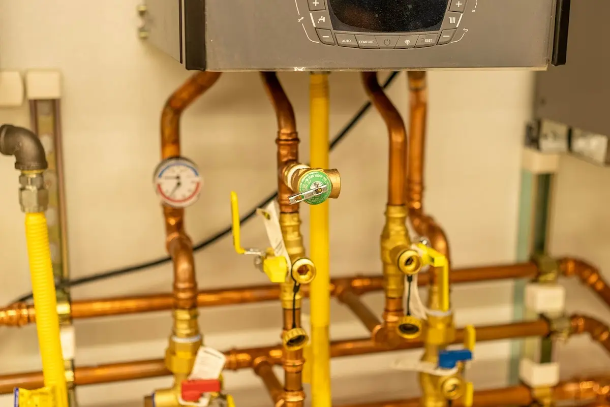 Licensed technician providing Sewer Cleanout for a homeowner in Four Corners